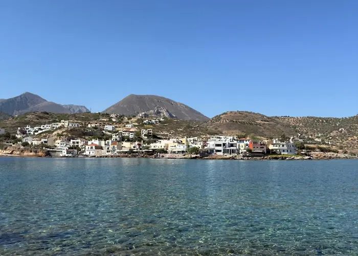 Meltemi Beach Apartment