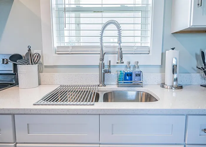 Key West 8- Beach Access - Dog Friendly - Bikes - Grill