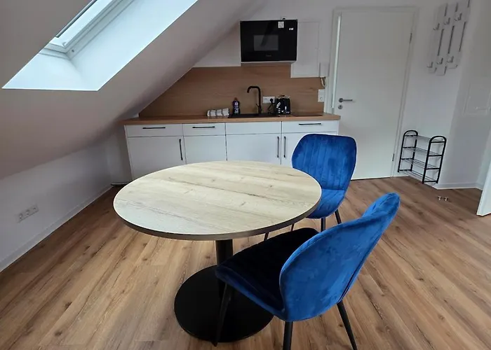 Modern Apartment In Downtown