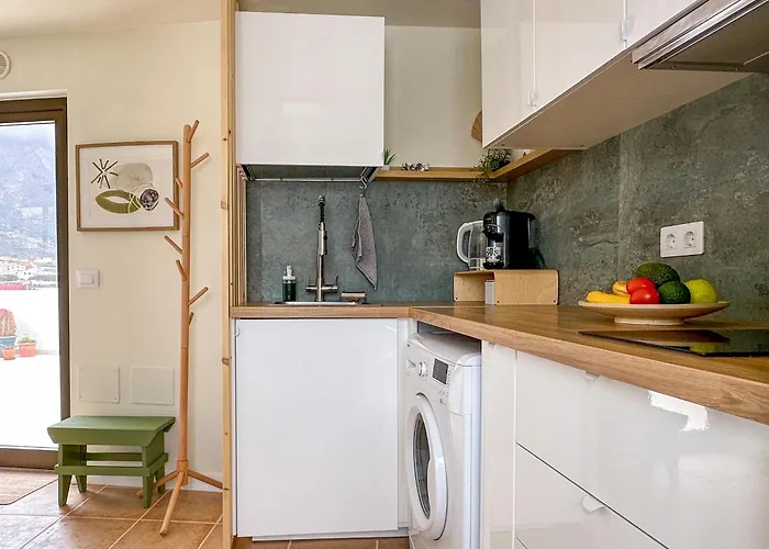Sunset Terrace Studio - Ocean View - Top Floor
