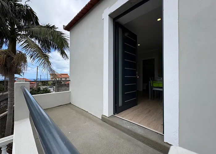 Maria S Guest House, By Op