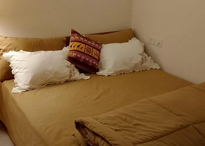 Maera'S Den