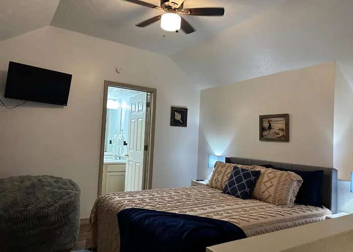 Branson Lakeside Getaway