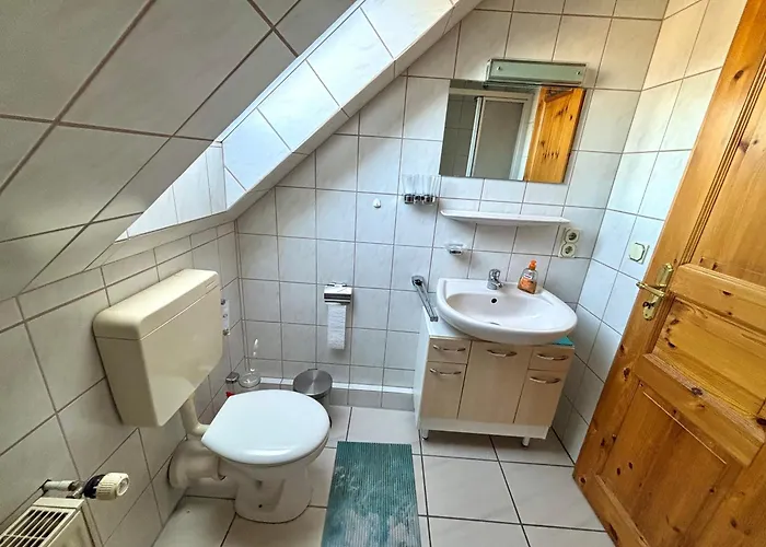 Ferienwohnung Sternenhimmel - Top-Lage Am Deich In Harlesiel, Strandnah