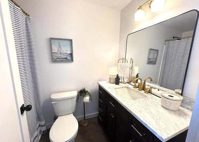 Simply Saugy - A Relaxing Saugatuck Getaway!