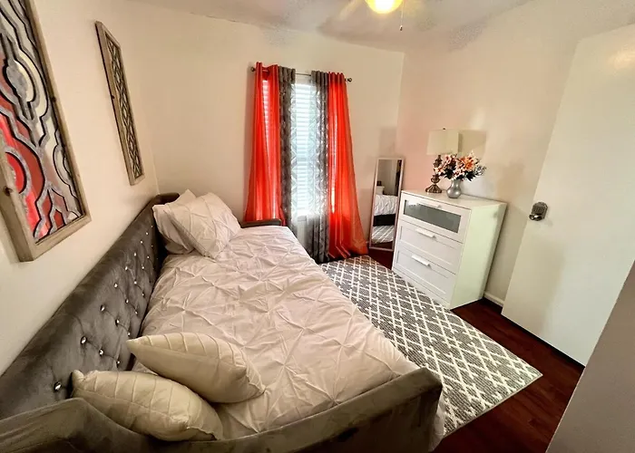 17 Min To Va Beach Oceanfront 3 Bedroom Townhome 30 Day Min
