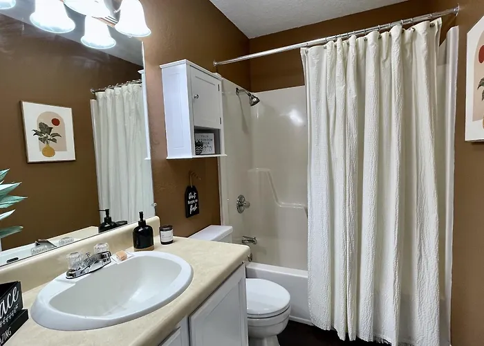 Baypoint Condo, Pool, Dock, Relaxing Location
