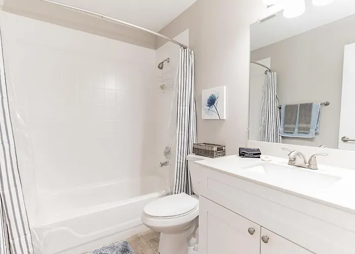 2 Bed 2 Bath Beach And Pool Unit