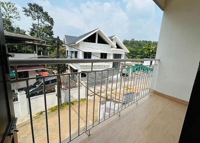 Immanuel Homestay, Kalathipady, Kottayam, Flat D