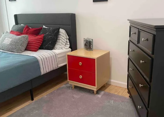 No3- Stylish 2 Bedroom Apartmen