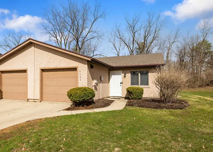Cozy 2Br - Condo -Near Zoo - Fast Wifi -Garage