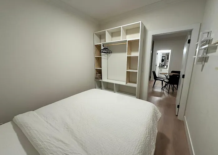 Cozy 2 Bedroom Suite In Burnaby