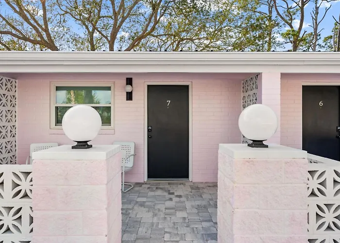 The Pink Flamingo