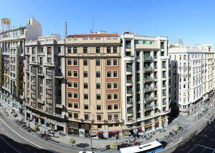 Hotel con golf: Hotel Madrid Centro, Affiliated by Meliá