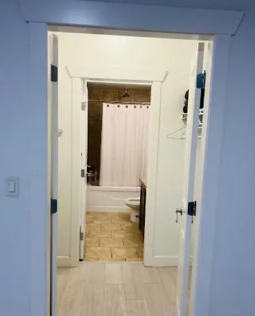 1 Bd Plus Den Plus 2 Bathrooms Apartment