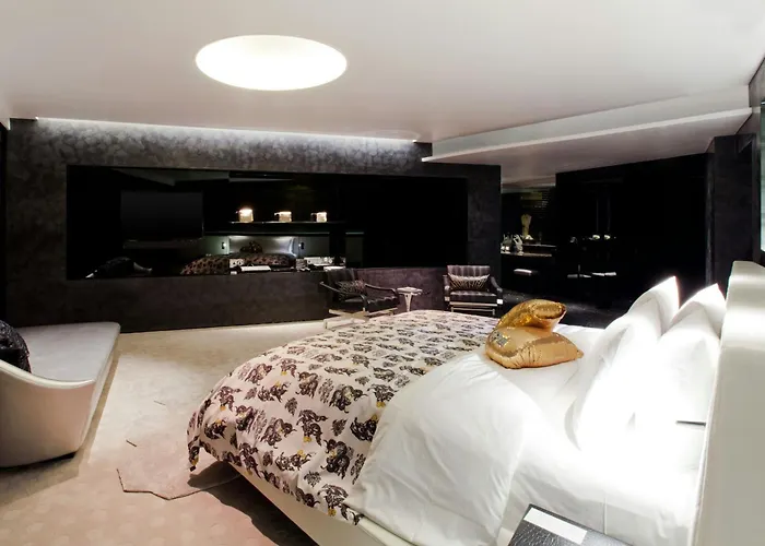  W Bangkok