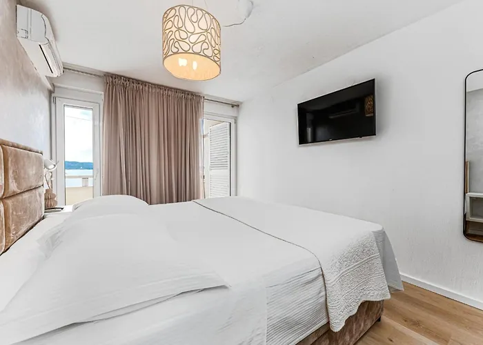 Apartments Kartulina