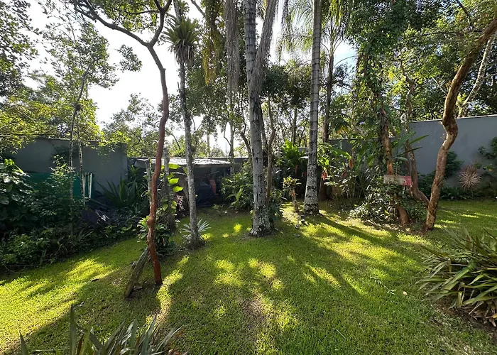 Casa de férias: Arthi - Lindo Studio com Jardim