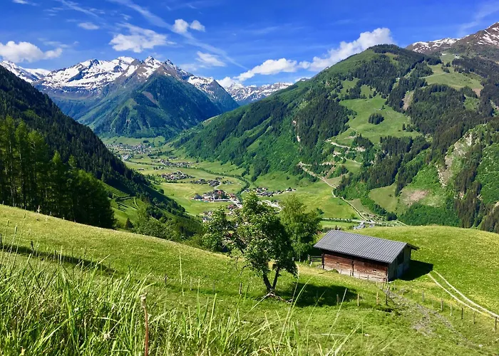 Hochalmbahnen Chalets 13W3, Alpenmohn, Nahe Gondel, Hunde Willkommen