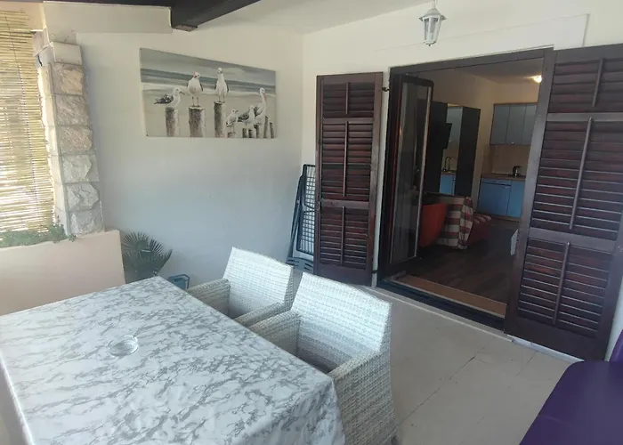 Apartments Villa Kresic