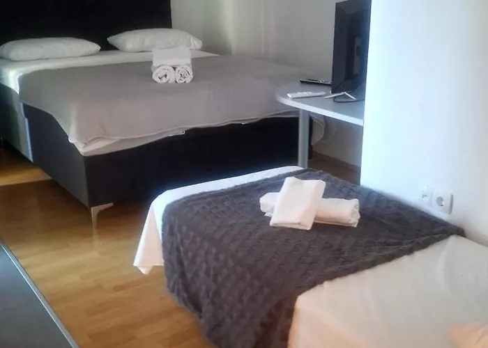 Ankica & Anamarija Apartments