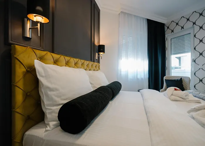 Nar Royalton Accommodation