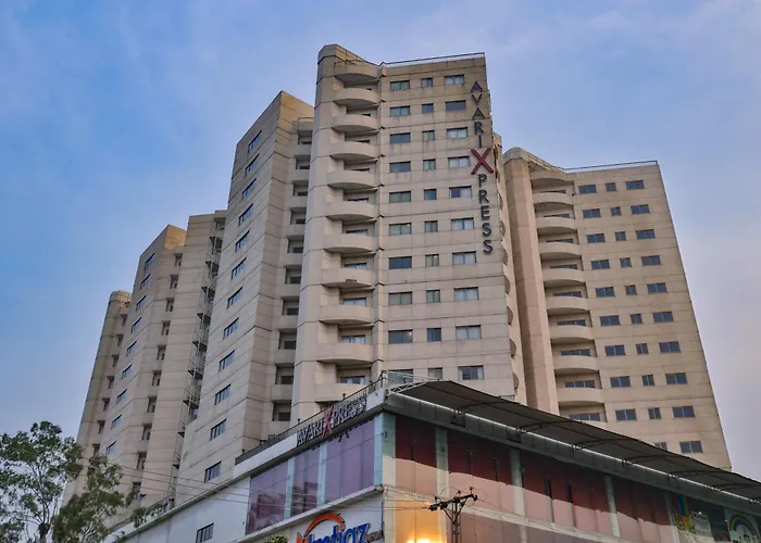 Avari Xpress Gulberg