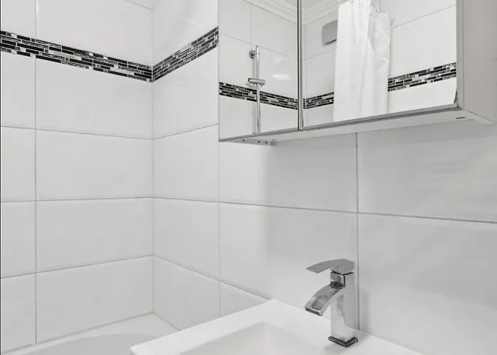 Prime Host Family Apartment