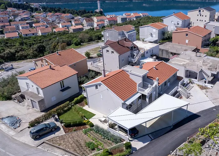 Apartmani Iva