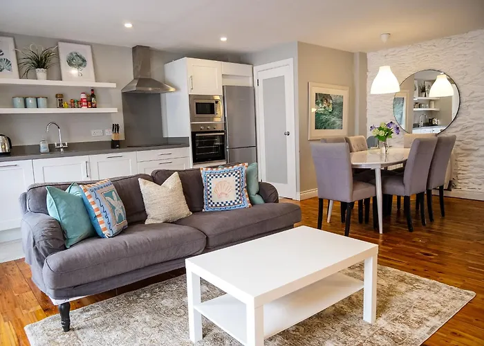 Apartments In Dingle Town Center