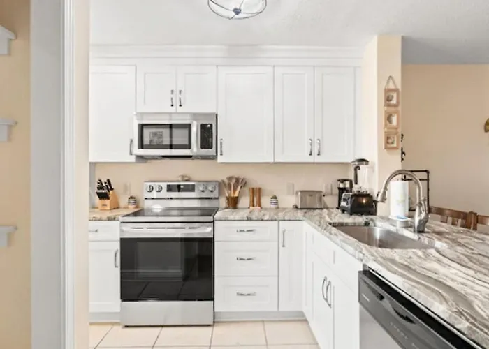 Gulf View Beach Bungalow, Dog-Friendly, Near Scooners, Near Beach