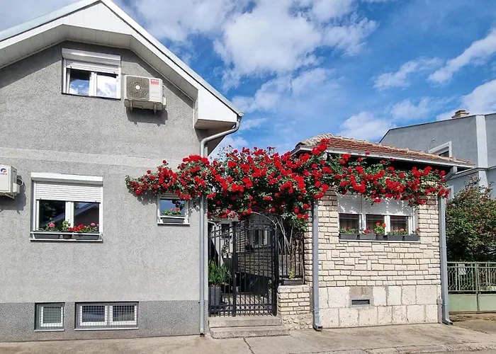Fortress Apartments Nis