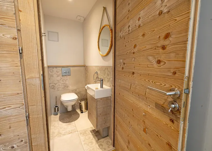Residence L'Hevana - Appartements De Prestige Meribel Centre