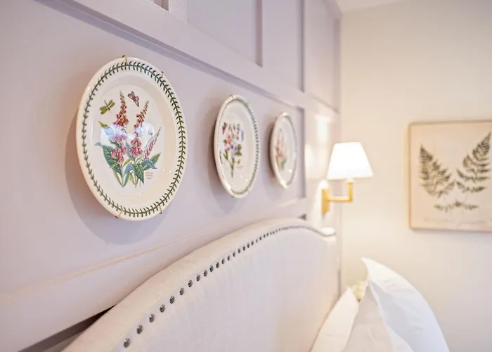 Kildahl House - Boutique Farmhouse Suite #3