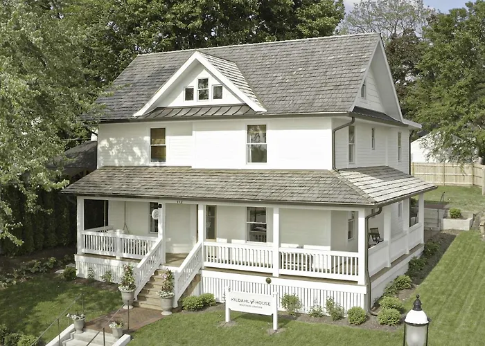 Kildahl House - Boutique Farmhouse Suite #1