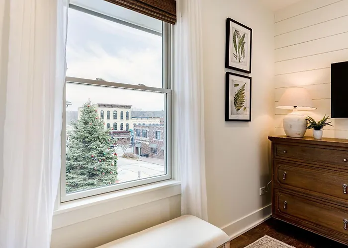 Kildahl House - Boutique Farmhouse Suite #4