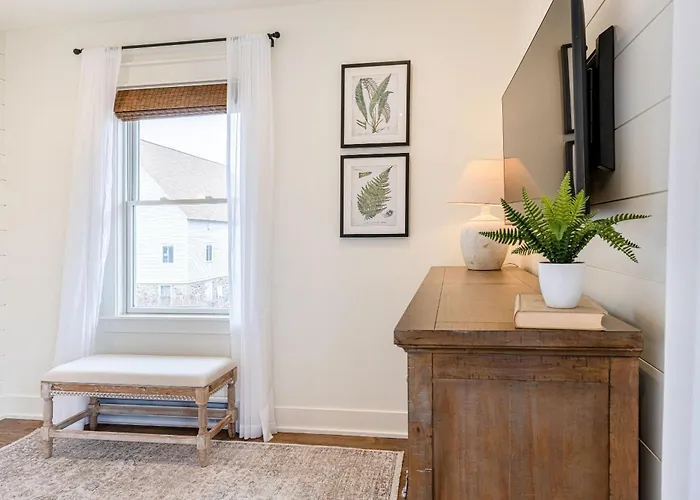 Kildahl House - Boutique Farmhouse Suite #4