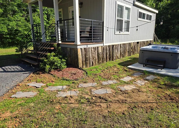 Charming Tiny Home! Close To Oxford, Sardis Lake, Safari Animal Zoo