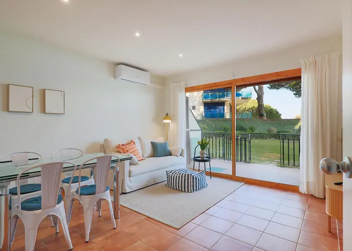 Seafront Views Apartment In Platja D'Aro