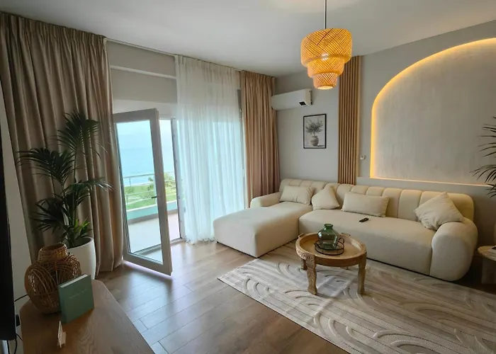 Lungomare Luxury Sea View Apartaments