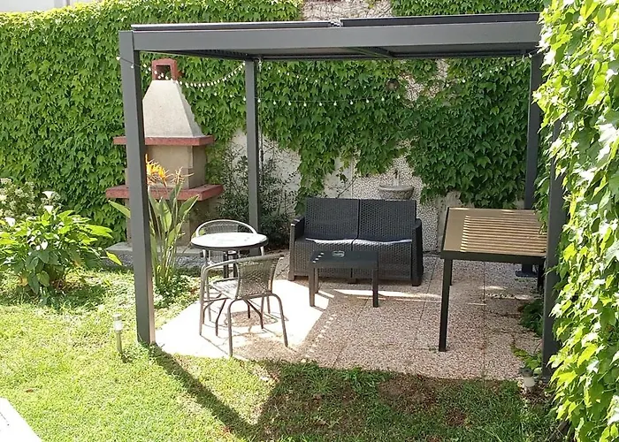 Doctor Guest House