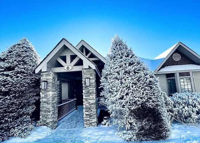 Sugar Mountain Condo, Sleep 4, Deck Mountain Views