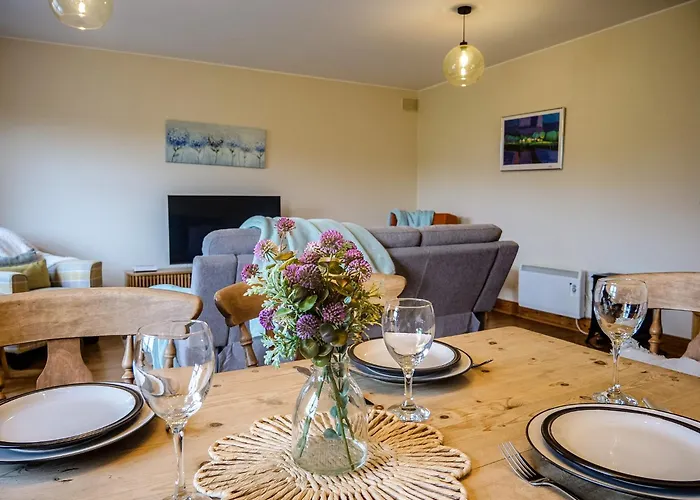 Central Dingle Stay