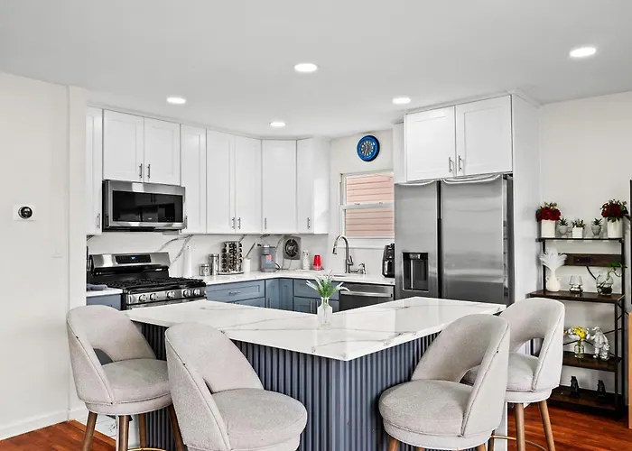 Luxury 3Bdr, Newly Renovated, Free Driveway Parking, Nyc, Ewr