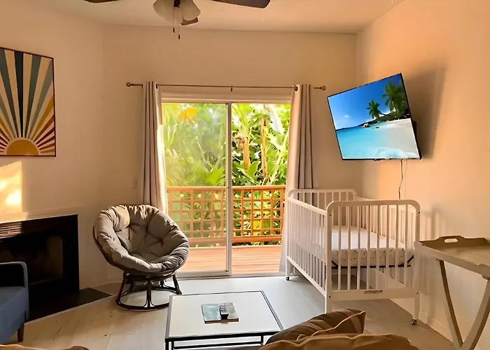 Suite Life Wilmington - Spacious, Pet-Friendly 1Br With Pool, Balcony, And Prime Location