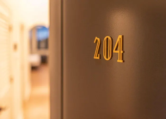 Sinclair Suites - Boutique Hotel West Dundee