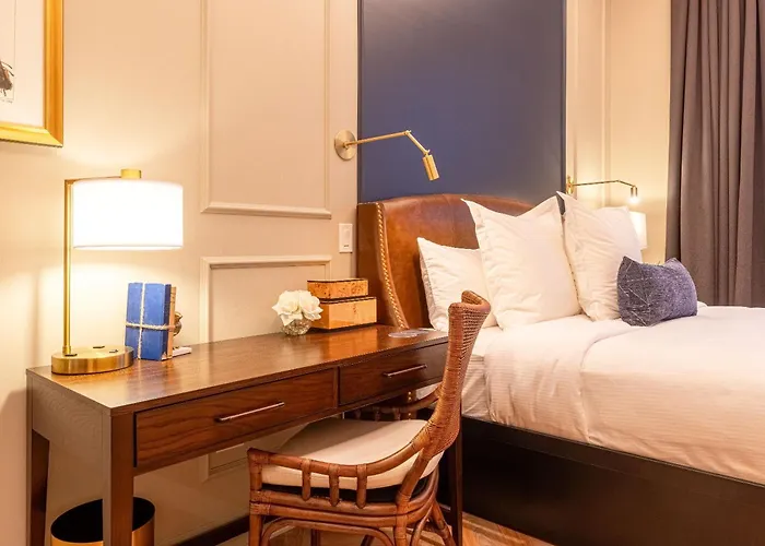 Sinclair Suites - Boutique Hotel West Dundee