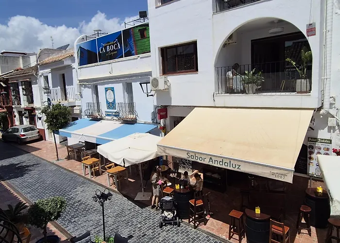 Impressive Apartment With 3 Bedrooms Metres From The Beach
