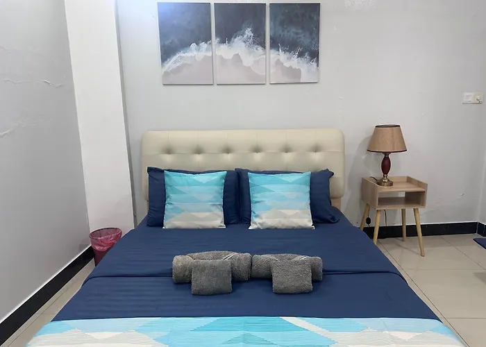 Riviera Cove - Transit Apartment, 15 Mins To Airport