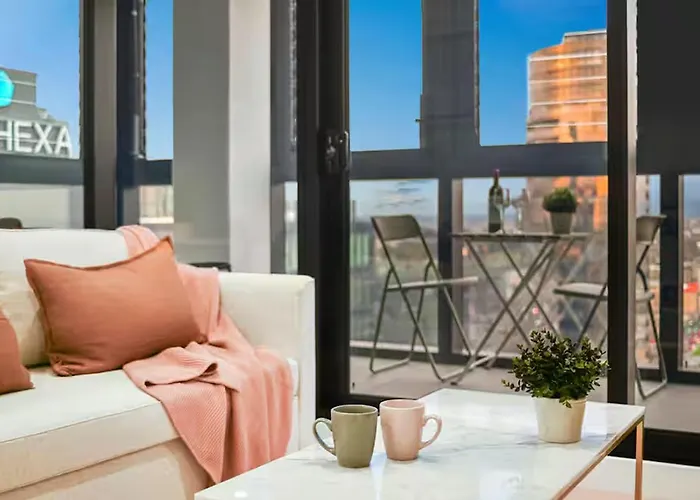 Lux Box Hill Retreat With Gym And Sky Garden